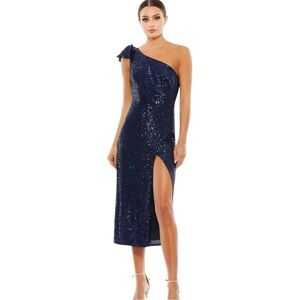 New! Mac Duggal - Ieena Duggal 26689 Sequined Bow Detail One Shoulder Midi Dress